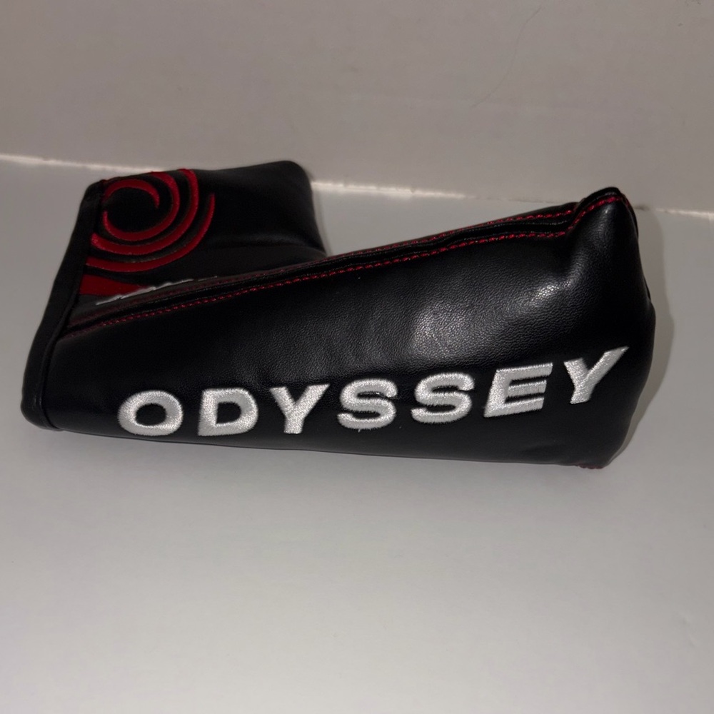 Odyssey Black and Red‎ Putter Cover